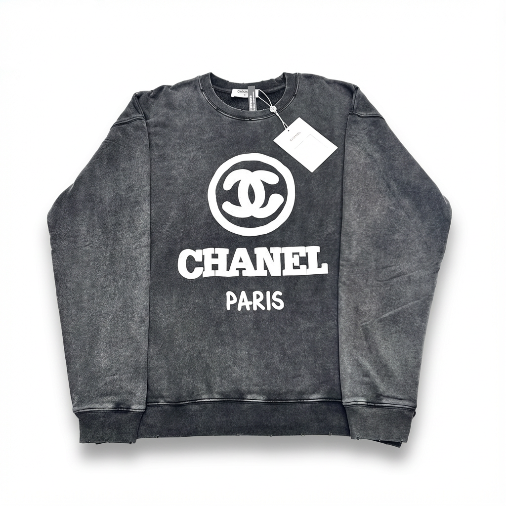 Chanel Paris Sweatshirt Cinza